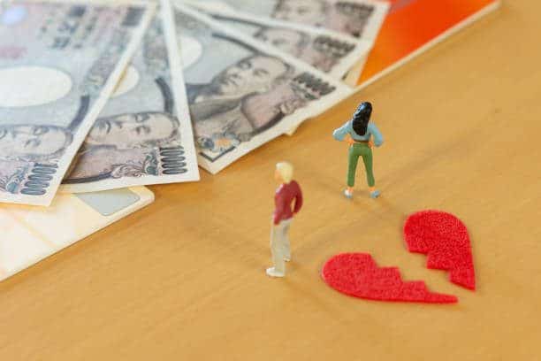 Does love need money