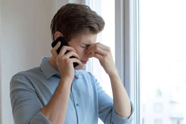 Importance of seeking relationship helpline when you are distressed