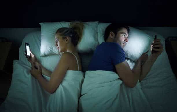 How social media affects marriage