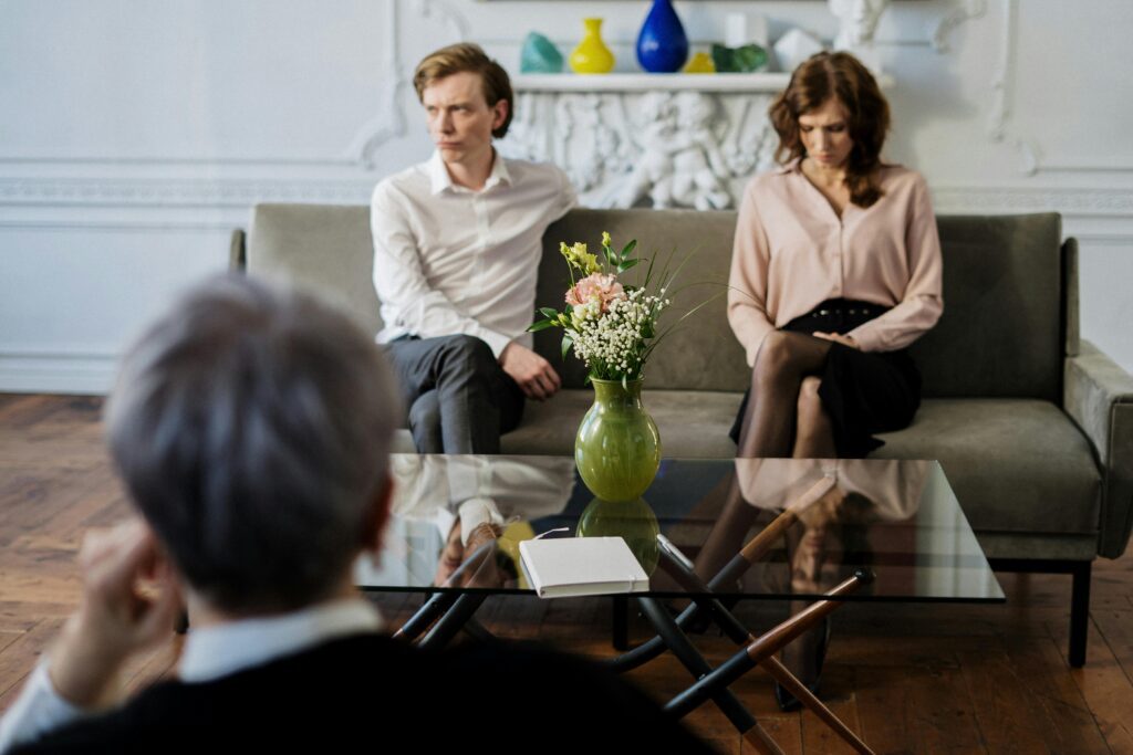  relationship counselling in aldwych at miss date doctor