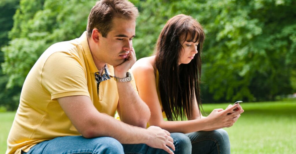 Can A Phone Addiction Ruin A Relationship?