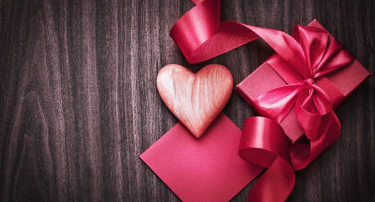 What Are Some Budget-friendly Gift Options For Couples, Such As DIY Projects, Homemade Treats, Or Thoughtful Gestures That Don't Require A Lot Of Money?