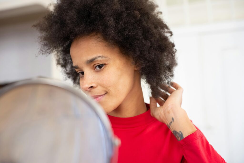 pick me girl meaning woman looking at herself