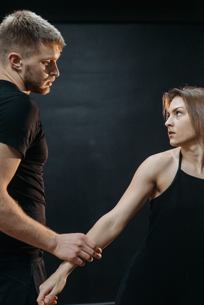 Relationship therapist supporting a couple experiencing a sexless relationship