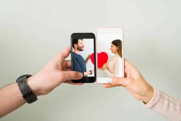 Guidance for Maintaining Connections in Long-Distance Relationships