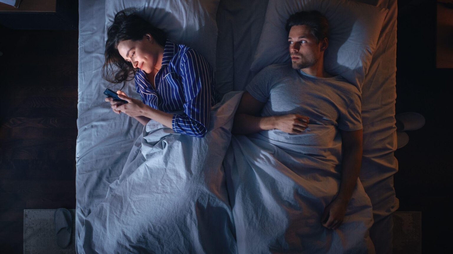 How to Catch My Wife Cheating Using Phone Technology? M.D.D Dating