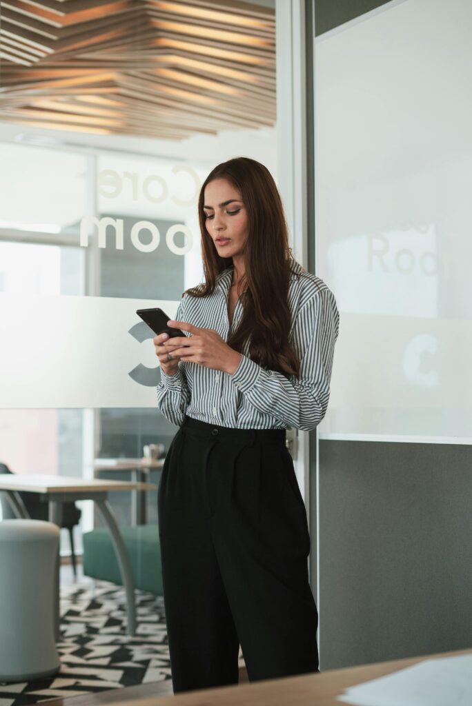  what to do when an ex wont stop contacting you woman on phone